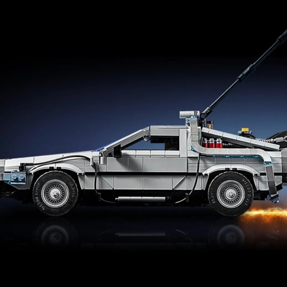Lego Back To The Furure DeLorean Time Machine Set (10300) 1872 pcs - Picture 4 of 11